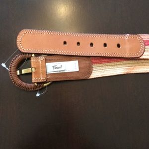 Fossil Accessories - NWOT Fossil Stretch Wrap Buckle Red Multi Belt L Fossil Accessories - NWOT Fossil Stretch Wrap Buckle Red Multi Belt L